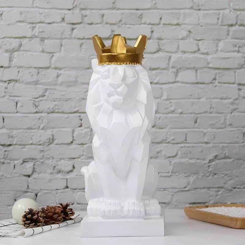Luxury Mom Kastle Crown lion ornament Luxury Mom Kastle