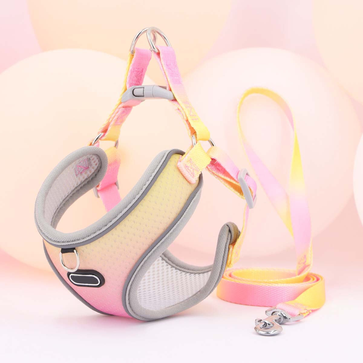 Luxury Mom Kastle Pet Clothes Hand Holding Rope Out Dog Chest Strap Luxury Mom Kastle dog harness