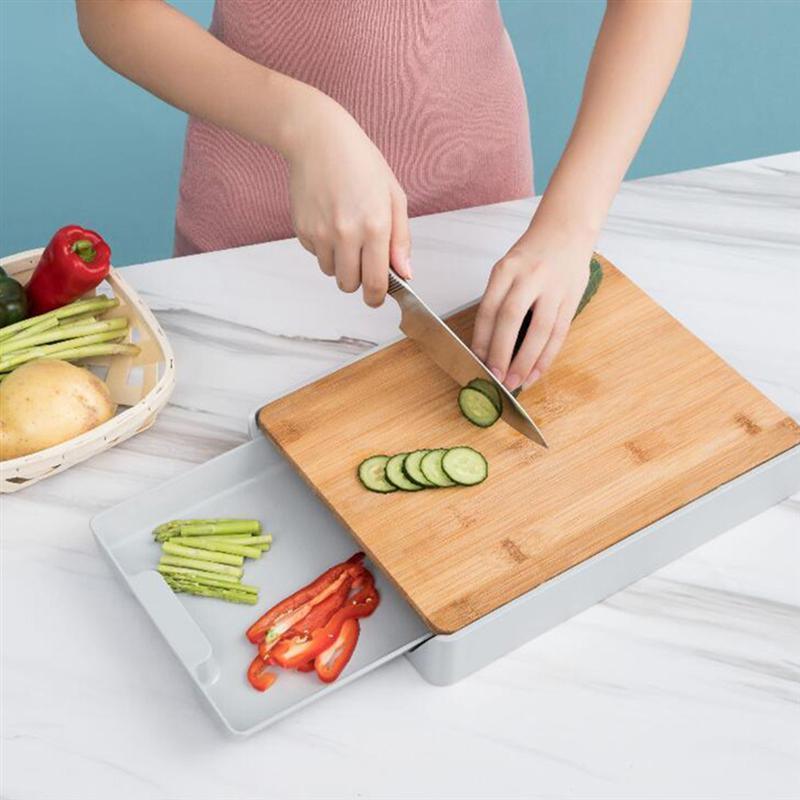 Luxury Mom Kastle cutting board Luxury Mom Kastle cutting board cutting board with containers